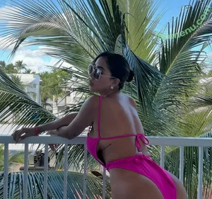 Melissa Paredes / MelissaParedesOficial / melissa_paredes / melissapareds nude photo #0032