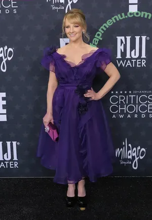 Melissa Rauch / Bernadette from Big Bang Theory / melissarauch nude photo #0143