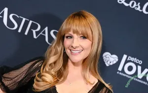 Melissa Rauch / Bernadette from Big Bang Theory / melissarauch nude photo #0149