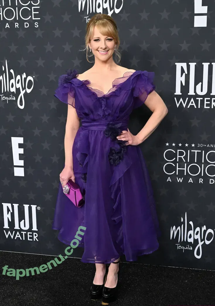 Melissa Rauch nude photo #0141 (Bernadette from Big Bang Theory / melissarauch)