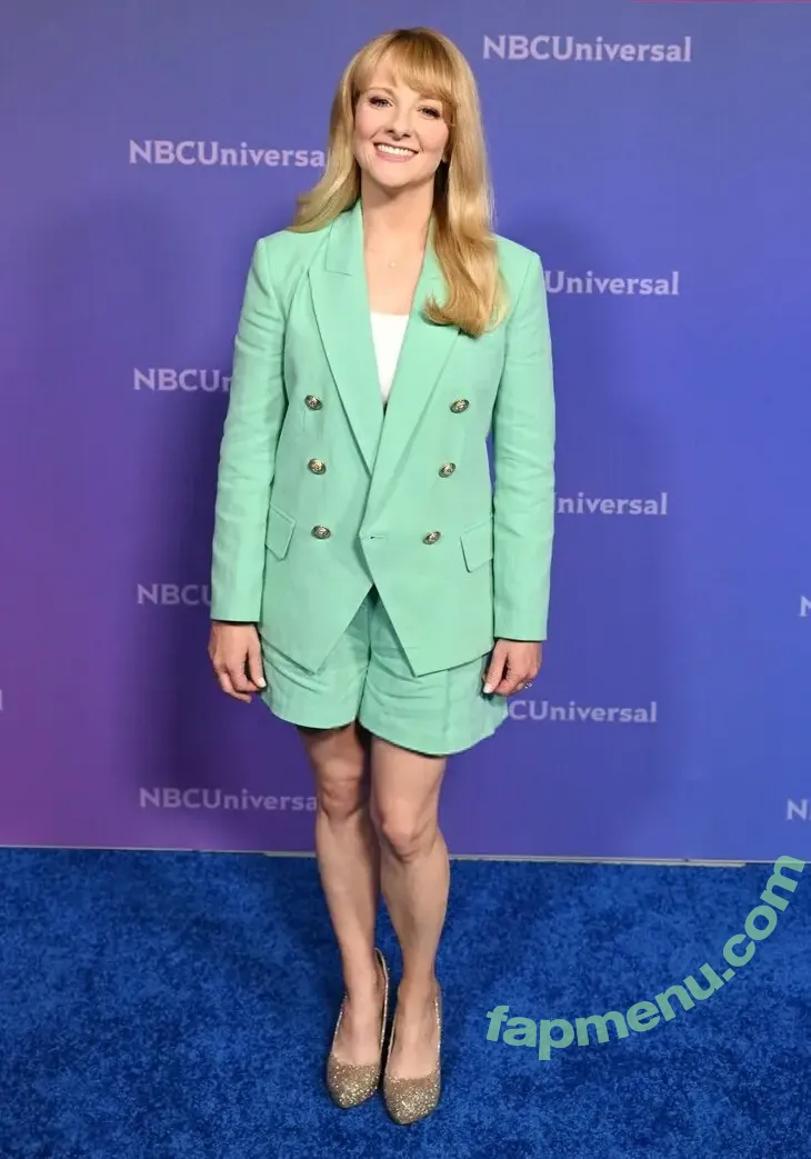 Melissa Rauch nude photo #0168 (Bernadette from Big Bang Theory / melissarauch)