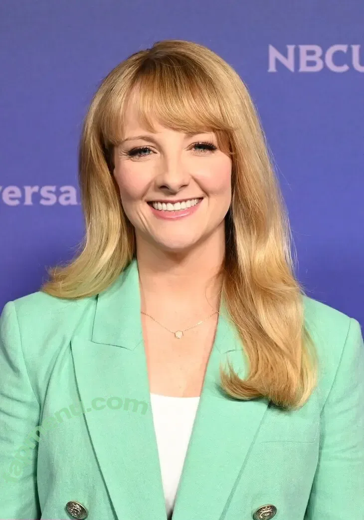 Melissa Rauch nude photo #0170 (Bernadette from Big Bang Theory / melissarauch)