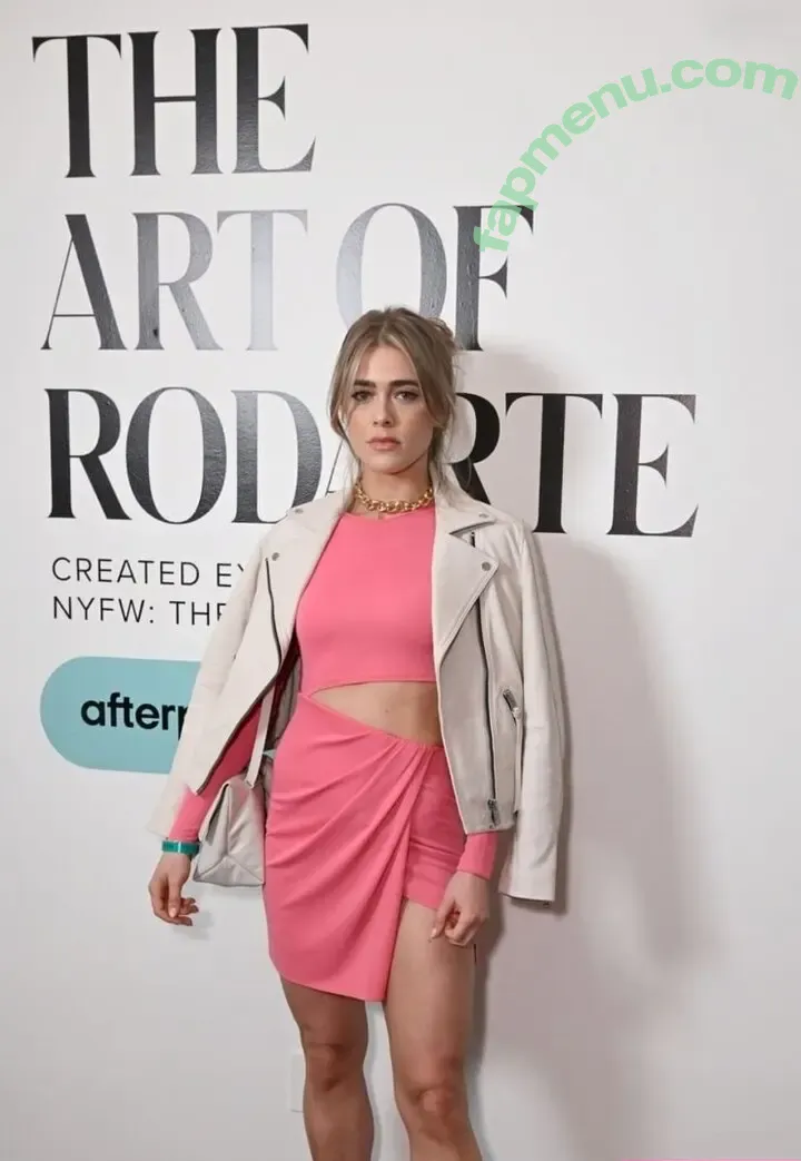 Melissa Roxburgh nude photo #0222 (mroxburgh)