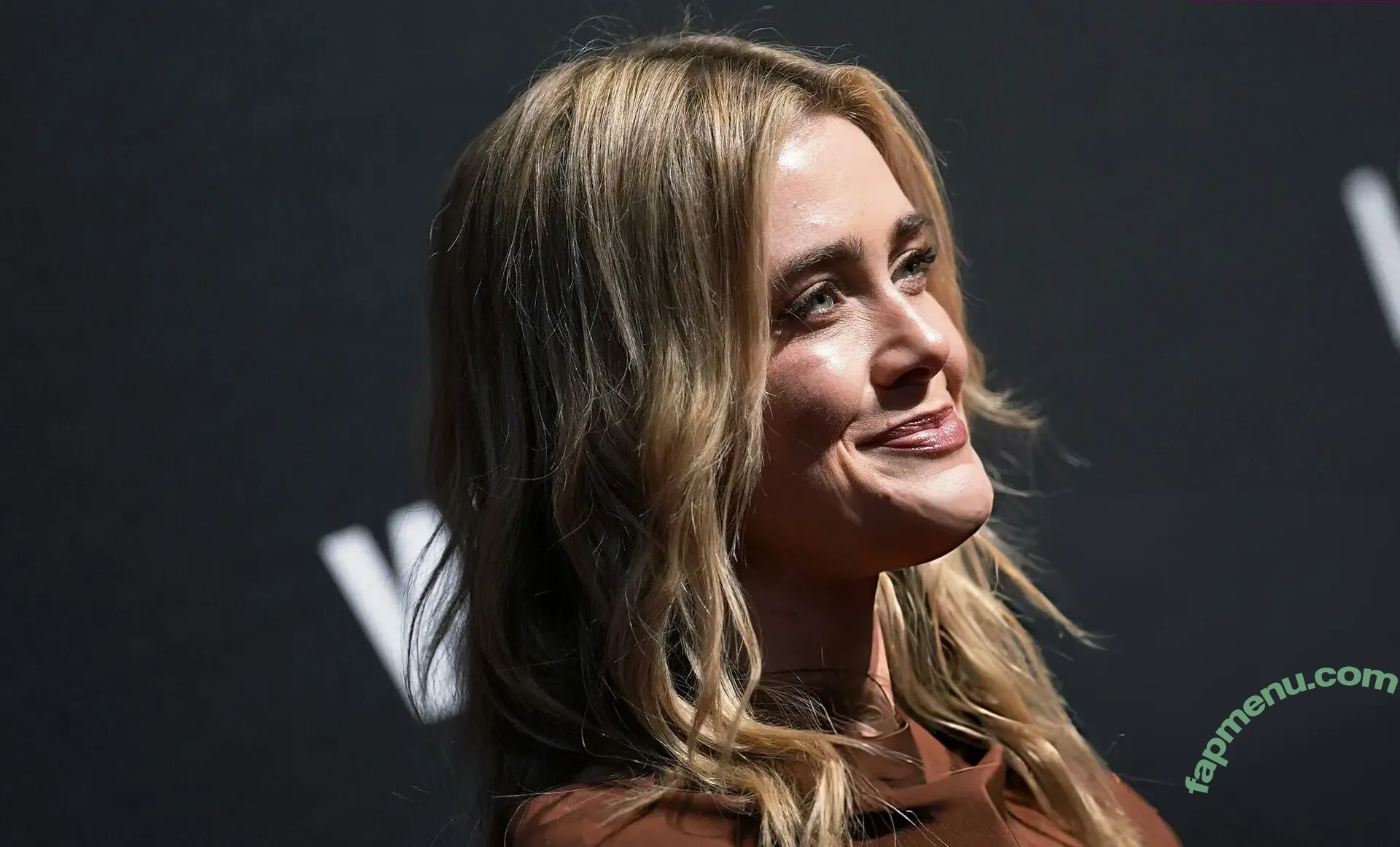 Melissa Roxburgh nude photo #0274 (mroxburgh)