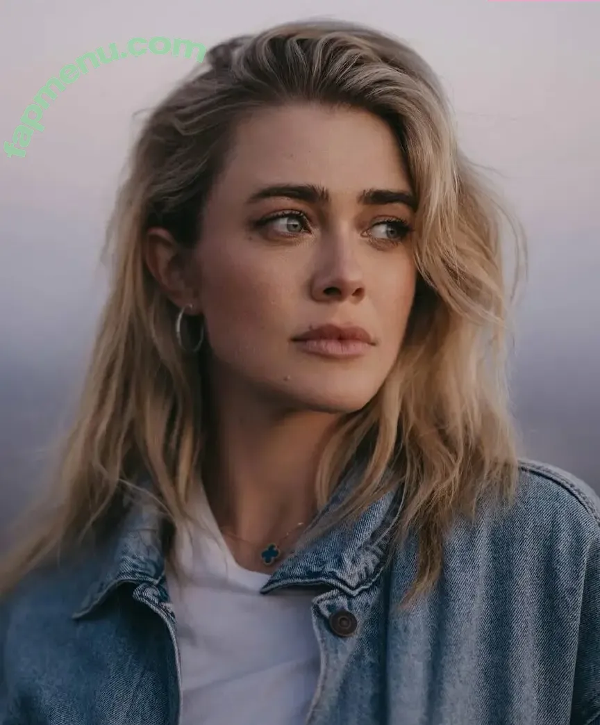 Melissa Roxburgh nude photo #0287 (mroxburgh)