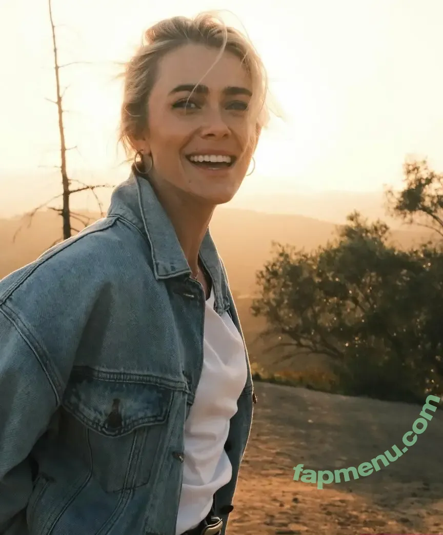 Melissa Roxburgh nude photo #0289 (mroxburgh)