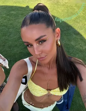  nude photo #0002