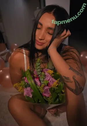  nude photo #0007