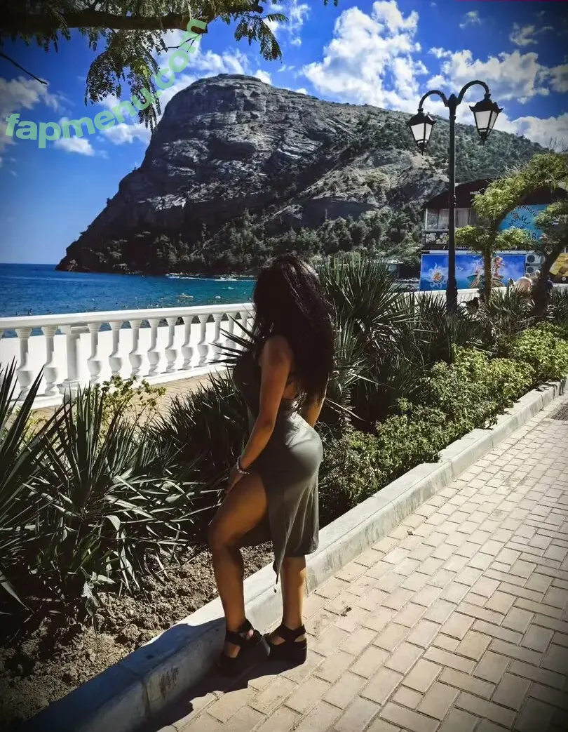 Melk4ya nude photo #0003 (melkaya_1.48)