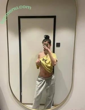  nude photo #0001