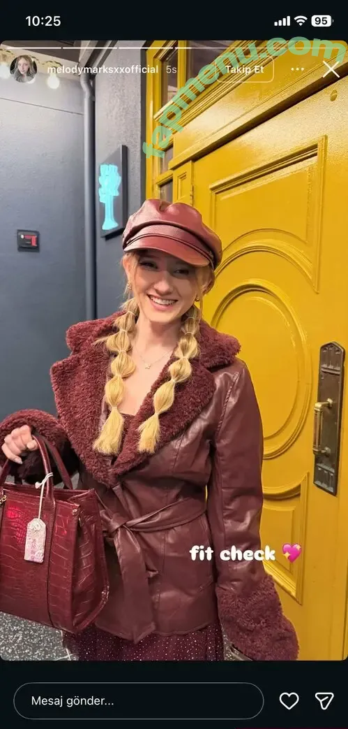 Melody Marks nude photo #2567 (melbabiexx / melodymarks / melodymarksx / melodymarksxxx)