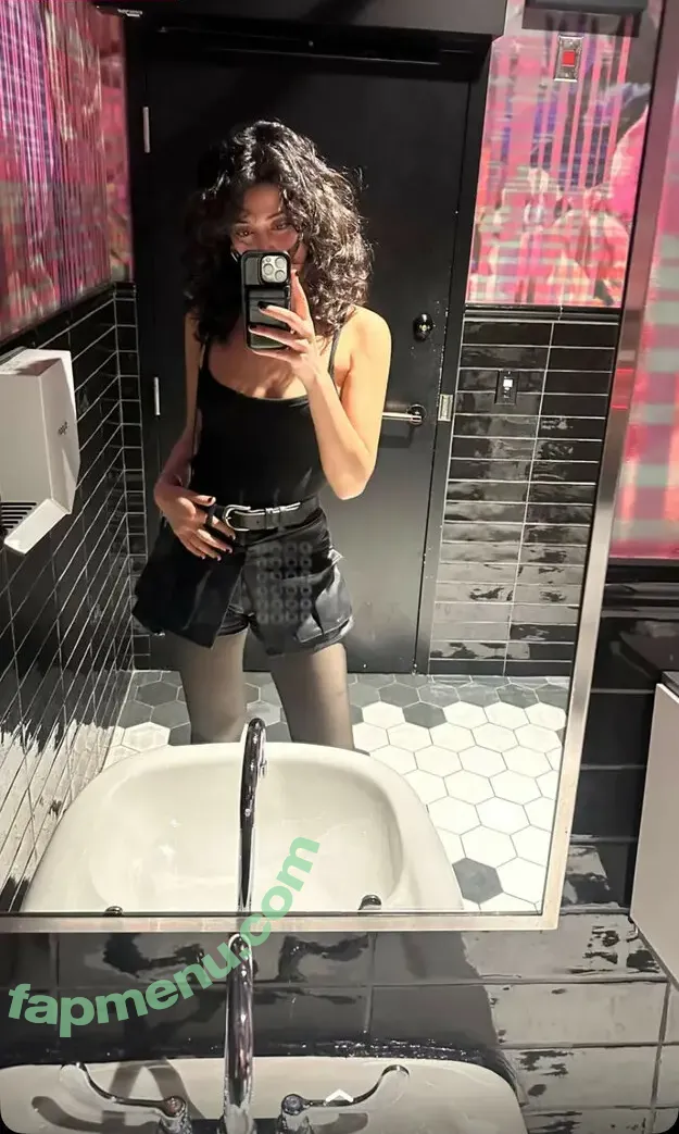 Melody Oz nude photo #1428 (melodyoz)