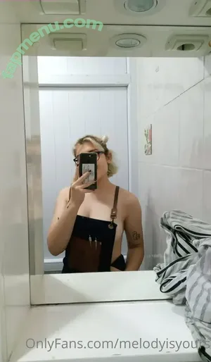 melodyisyours / melody.isenor nude photo #0001