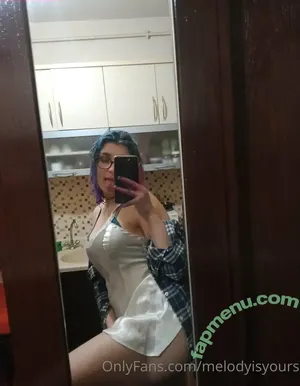 melodyisyours / melody.isenor nude photo #0002