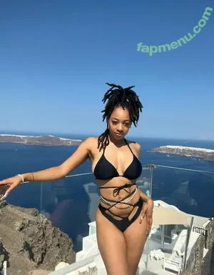 Melodyreyne nude photo #0002