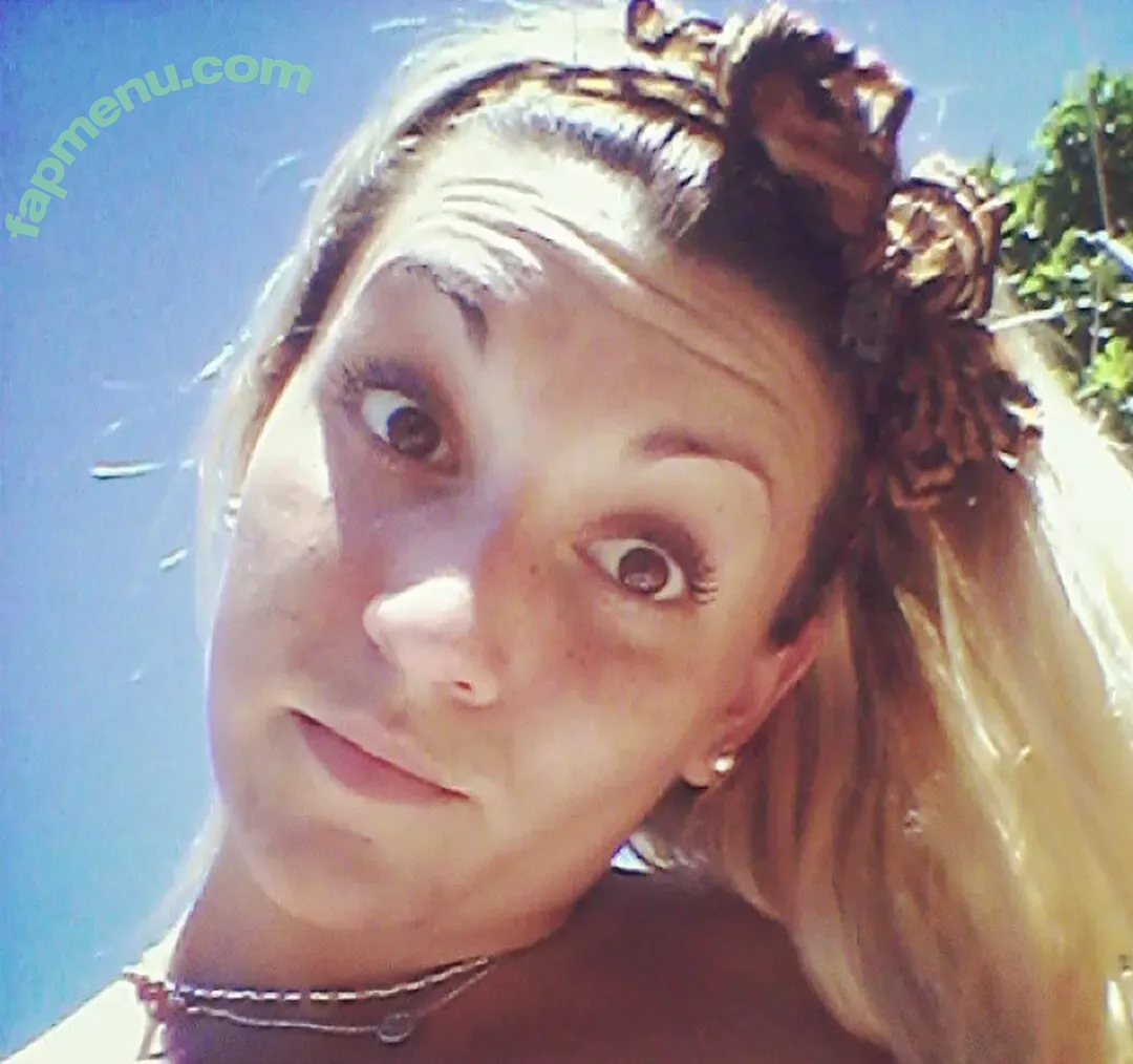 Meloncitooo Love nude photo #0029 (Meloncitooo / micantonicelli)