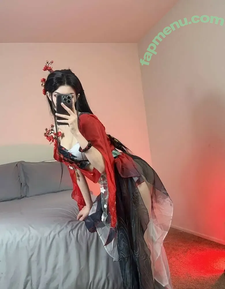 Melondoki nude photo #0224 (meloncali / melondokii)