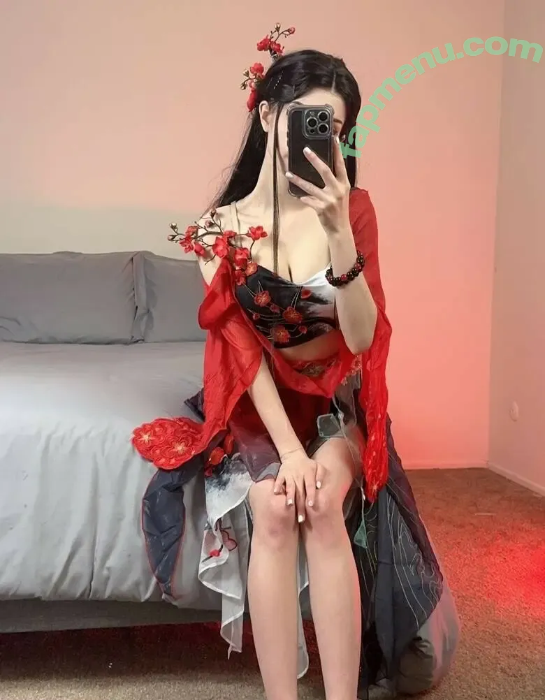 Melondoki nude photo #0237 (meloncali / melondokii)
