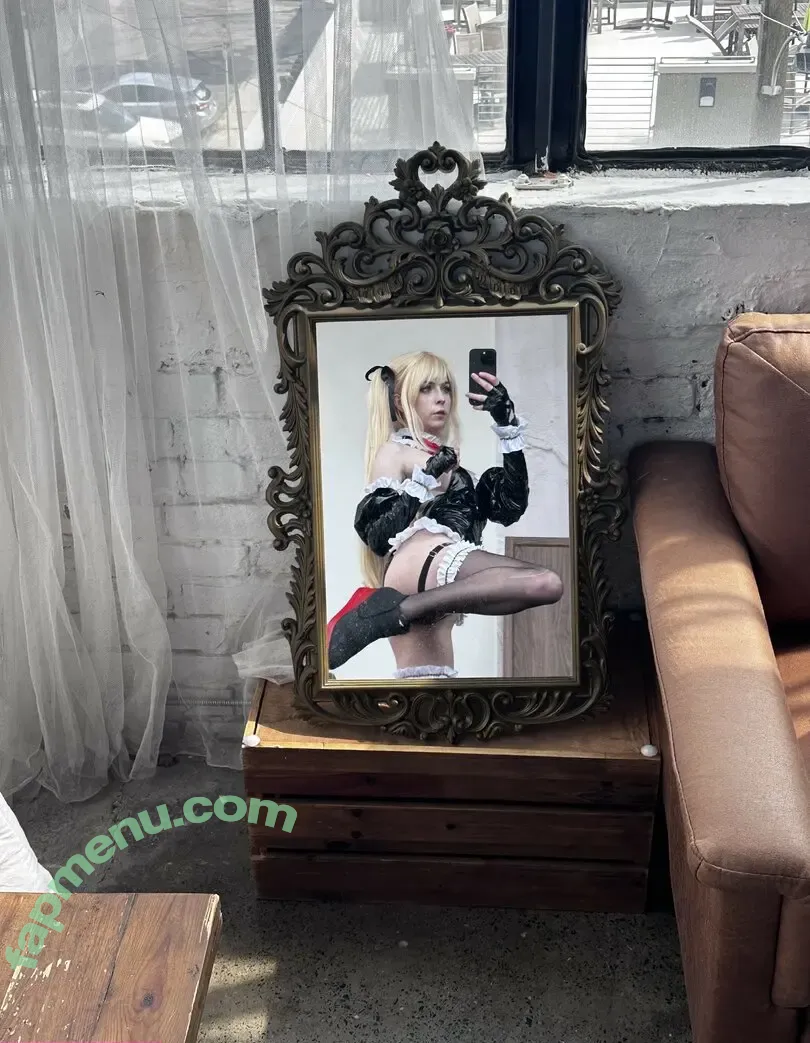 Melondoki nude photo #0417 (meloncali / melondokii)