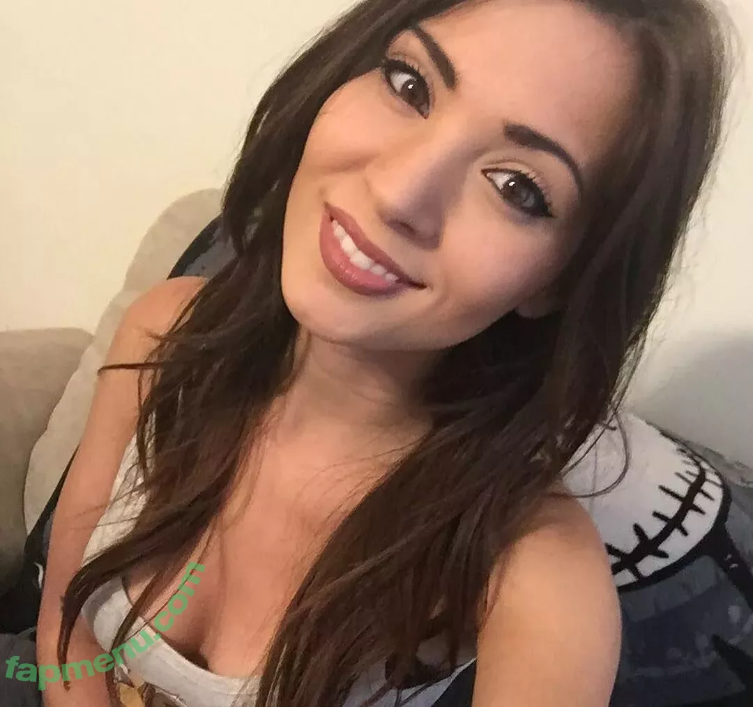 MelonieMac nude photo #0004 (MelonieMac)