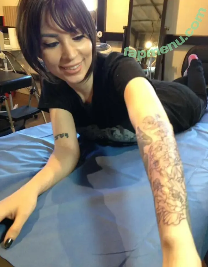 MelonieMac nude photo #0388 (MelonieMac)