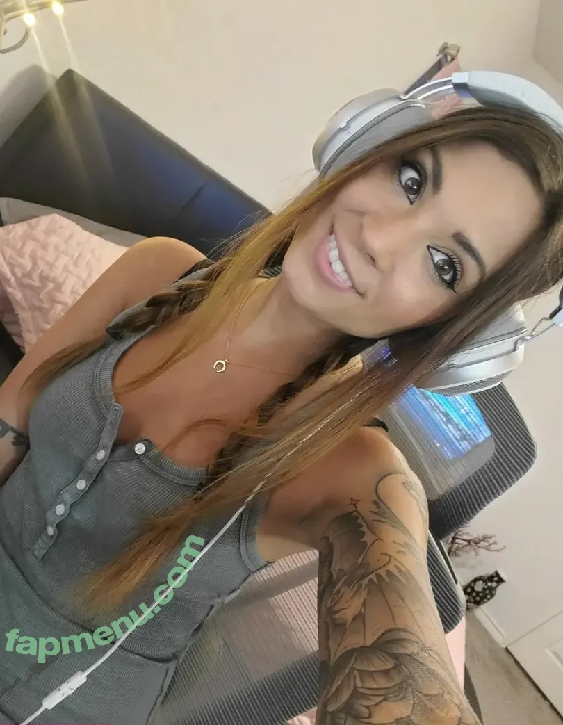 MelonieMac nude photo #0412 (MelonieMac)