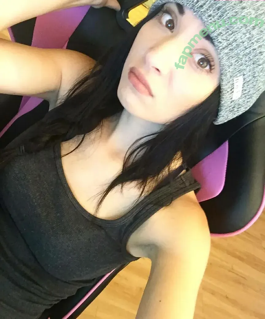 MelonieMac nude photo #0502 (MelonieMac)