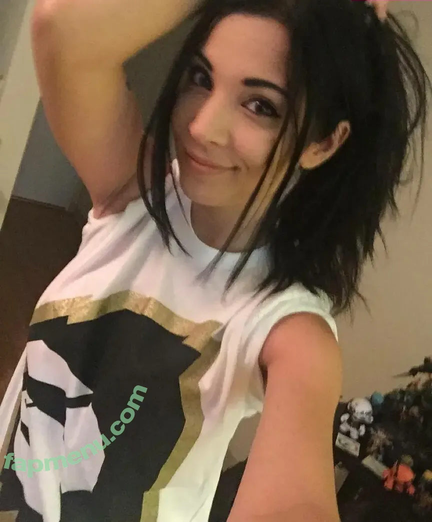 MelonieMac nude photo #0503 (MelonieMac)