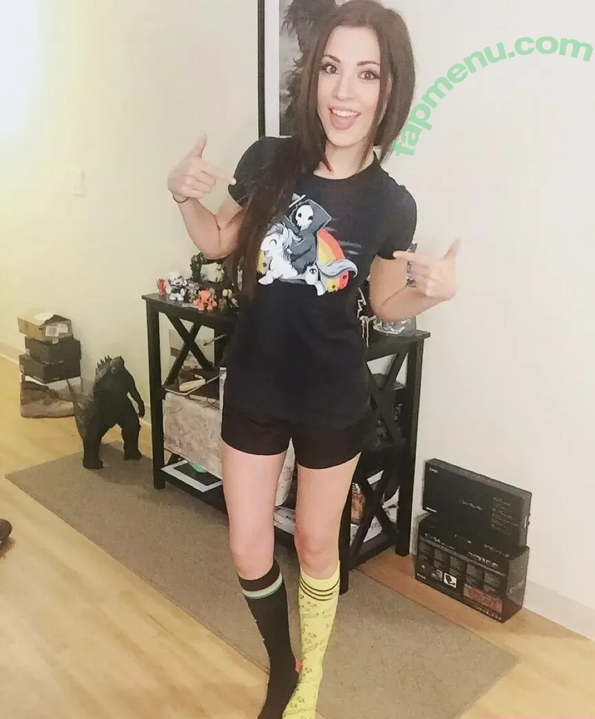 MelonieMac nude photo #0514 (MelonieMac)