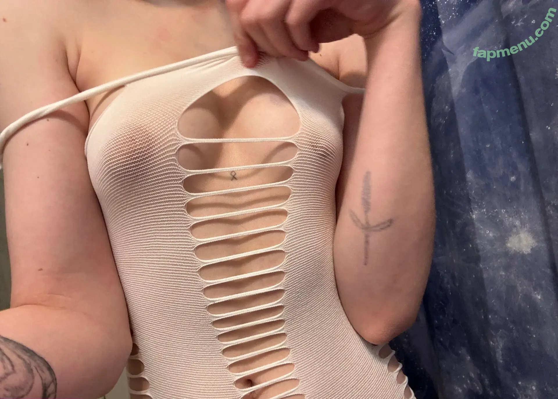 melontangie nude photo #0007 (_its.titus.curry_)