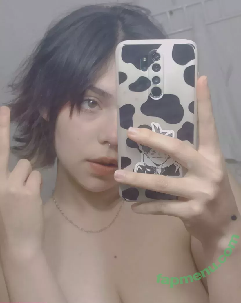 Melowo nude photo #0002 (Melowo.owo / karynarodriguez)