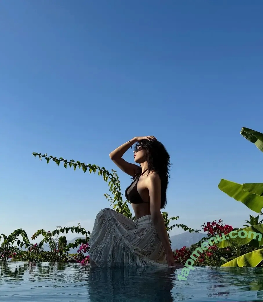 melquiem nude photo #0012 (melquiem)