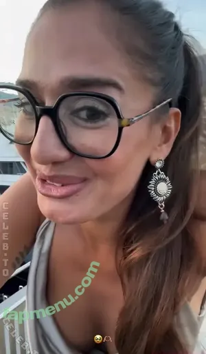 meltem_mrz / melteam.meltem nude photo #0195