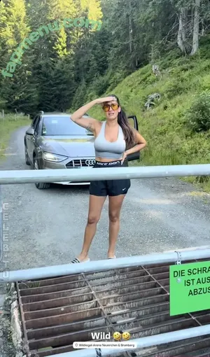 meltem_mrz / melteam.meltem nude photo #0212