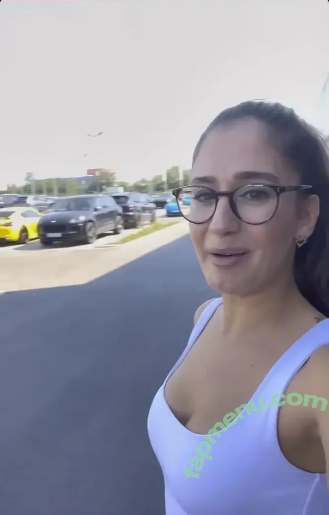 meltem_mrz nude photo #0049 (meltem_mrz)