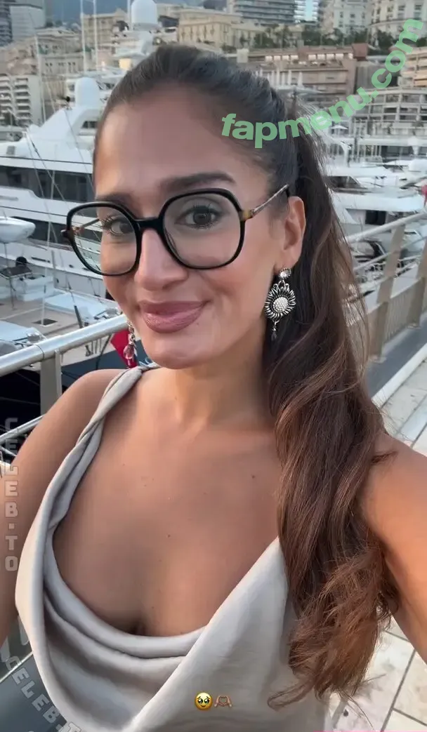 meltem_mrz nude photo #0191 (melteam.meltem)