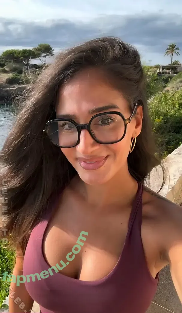 meltem_mrz nude photo #0200 (melteam.meltem)