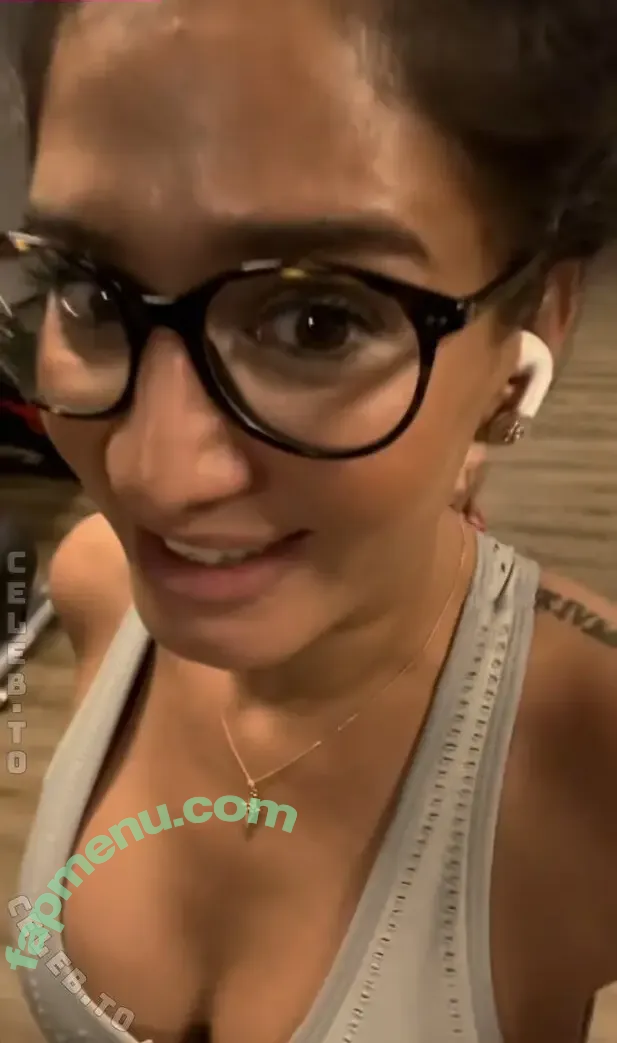 meltem_mrz nude photo #0224 (melteam.meltem)