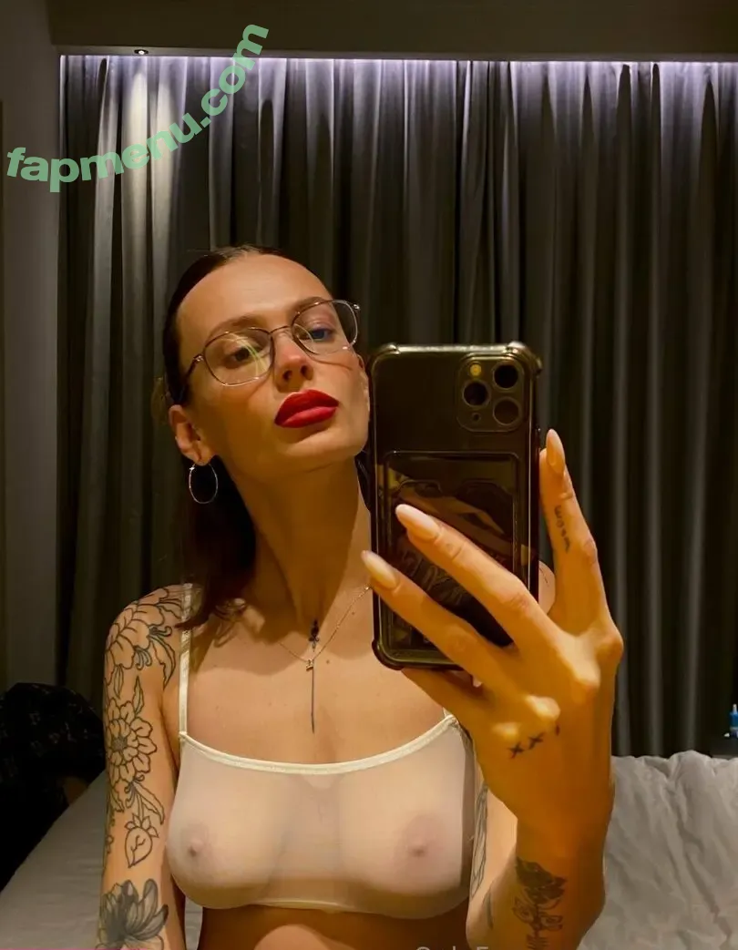 meltmee nude photo #0011 (meltmeewaxmelts)
