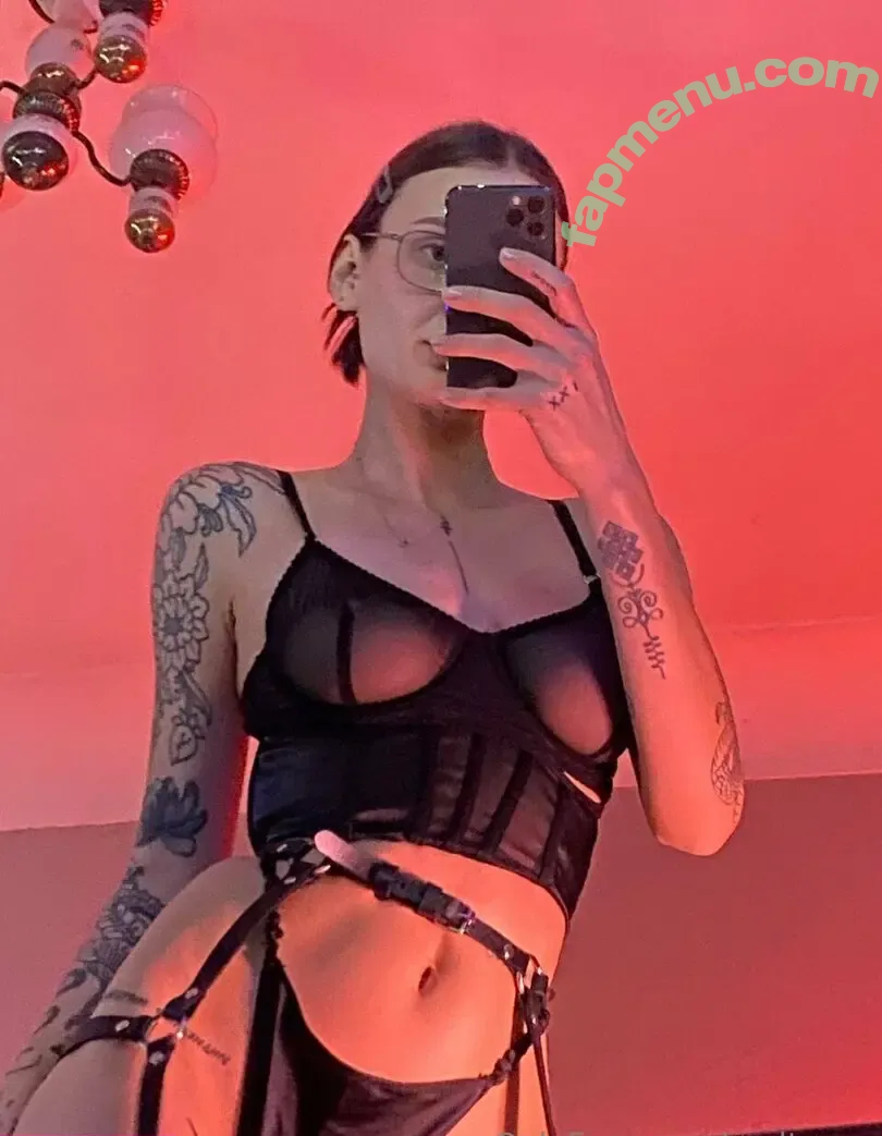 meltmee nude photo #0023 (meltmeewaxmelts)