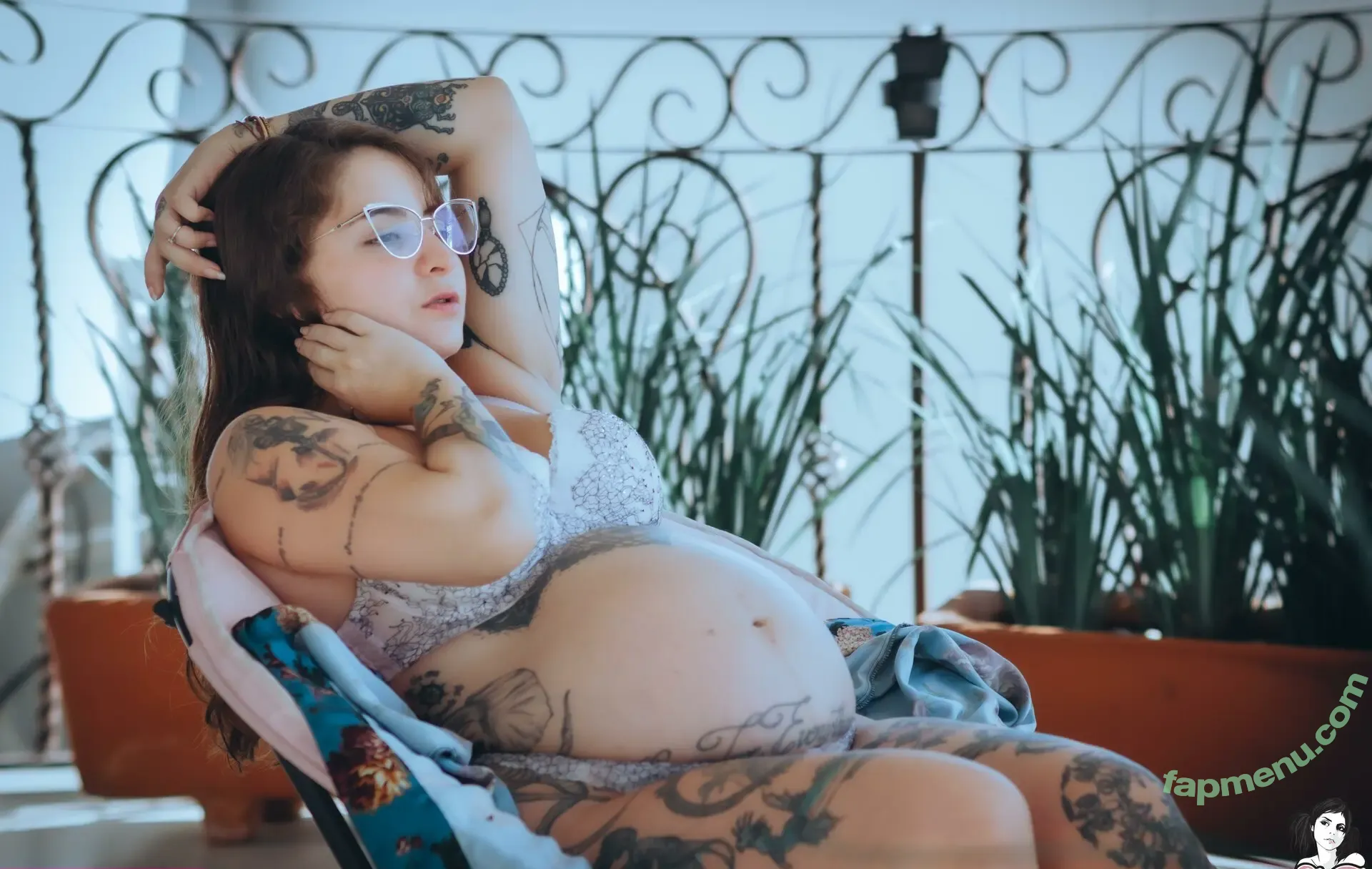 Melusine2908 nude photo #0055 (Melusineart)