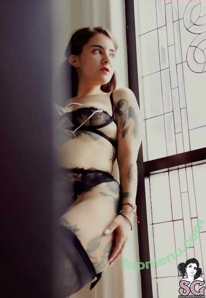 Melusine2908 nude photo #0081 (Melusineart)