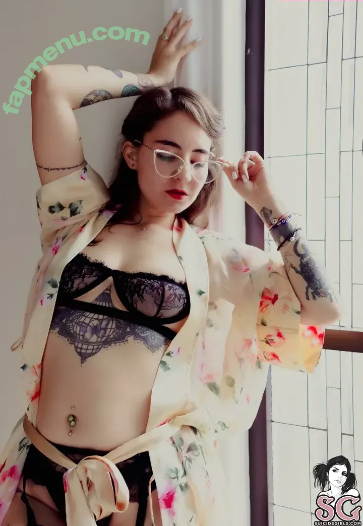 Melusine2908 nude photo #0104 (Melusineart)