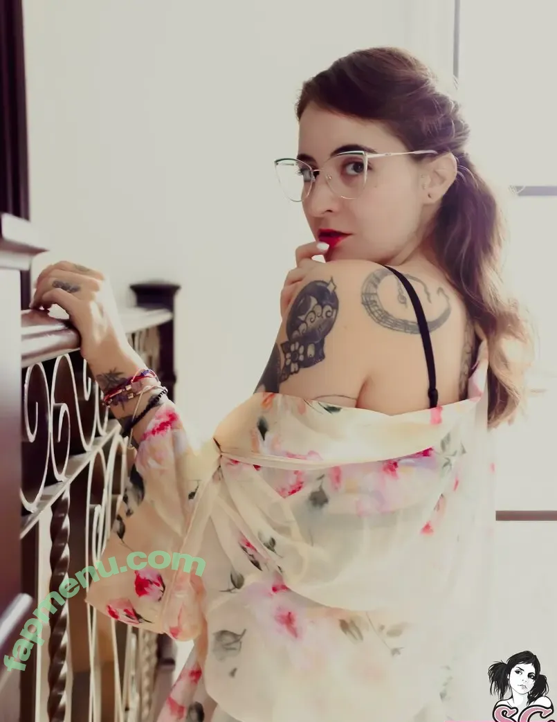 Melusine2908 nude photo #0113 (Melusineart)