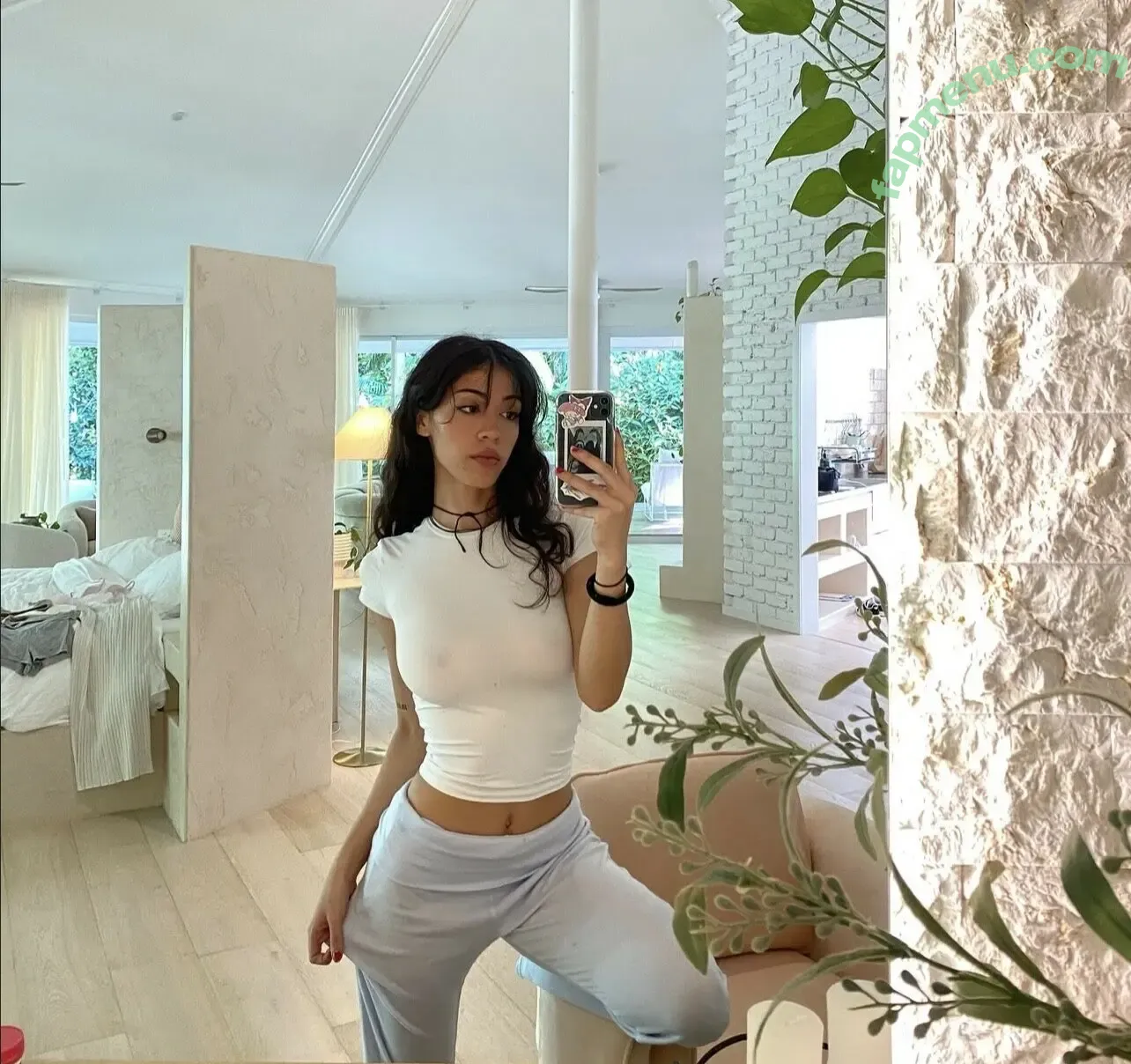 melxdyrae nude photo #0066 (melxdyrae)