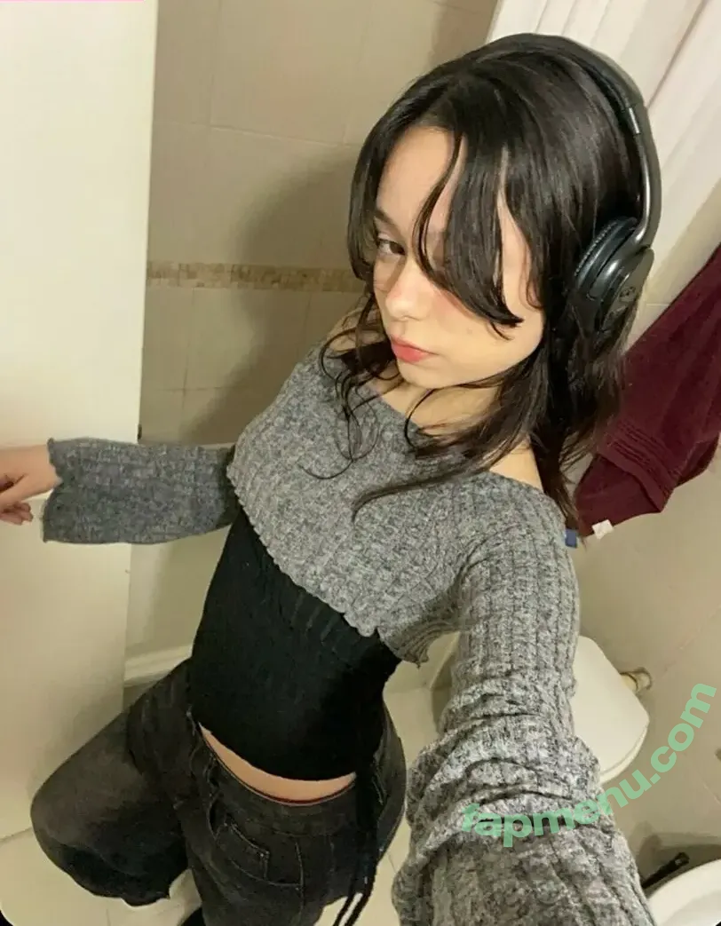 Melyfrancanoo nude photo #0020 (melyfrancan00)