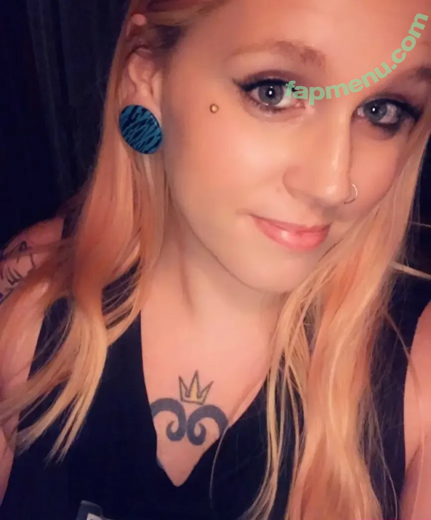 memphisgirl420 nude photo #0060 (Kbomb901 / Kbomb_901)