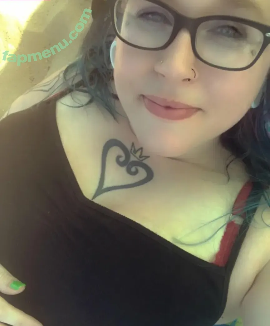 memphisgirl420 nude photo #0080 (Kbomb901 / Kbomb_901)