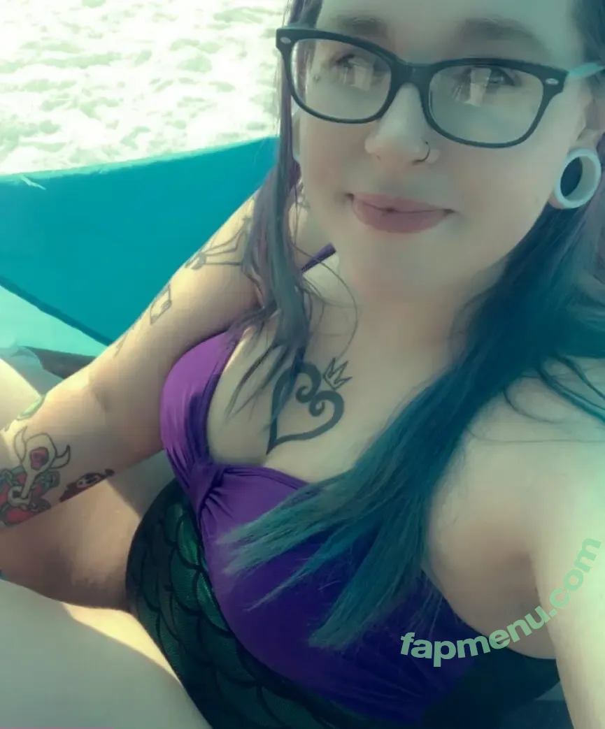 memphisgirl420 nude photo #0081 (Kbomb901 / Kbomb_901)