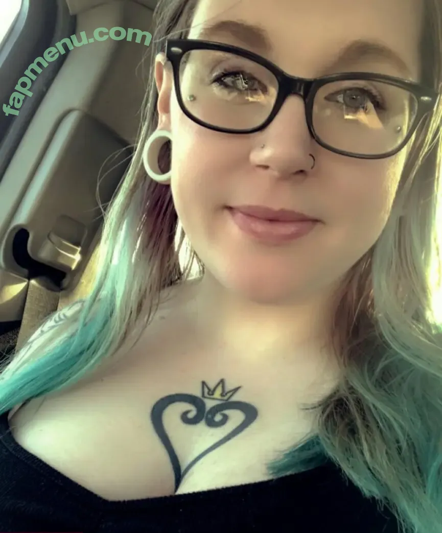 memphisgirl420 nude photo #0089 (Kbomb901 / Kbomb_901)